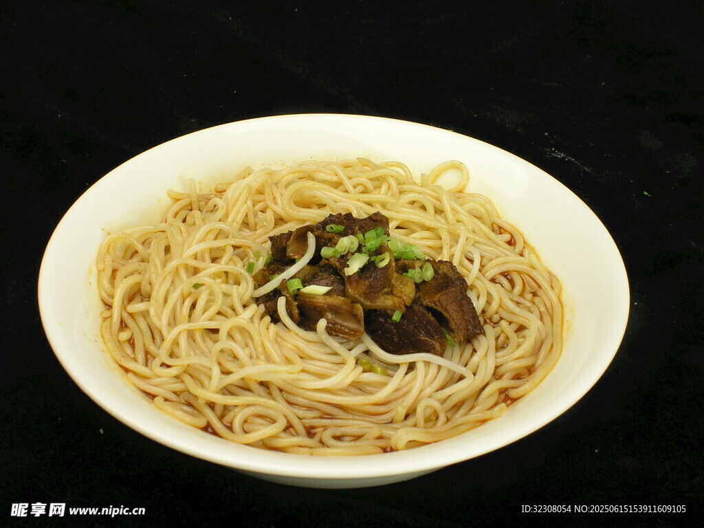 美味香菇拌面