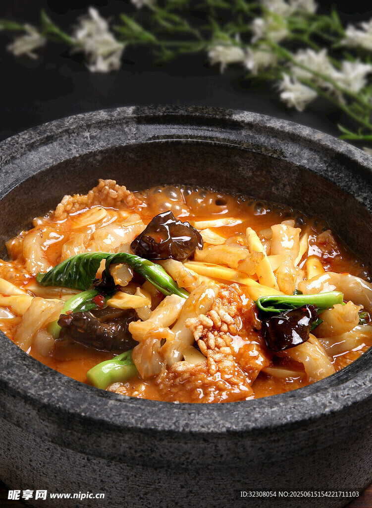 石锅美味肉酱面