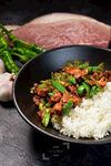 青椒肉丝盖饭 