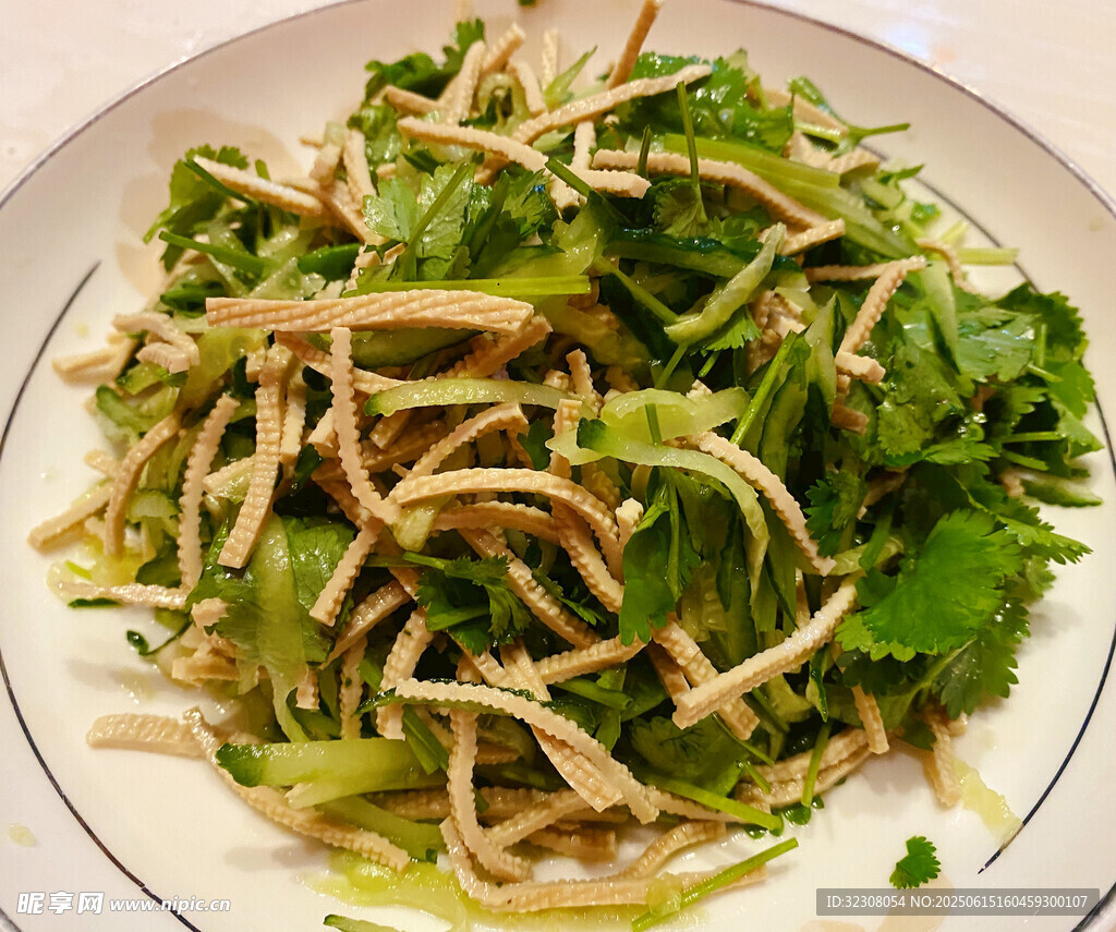 凉拌豆腐丝香菜