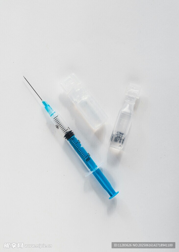 医用注射器及配件展示
