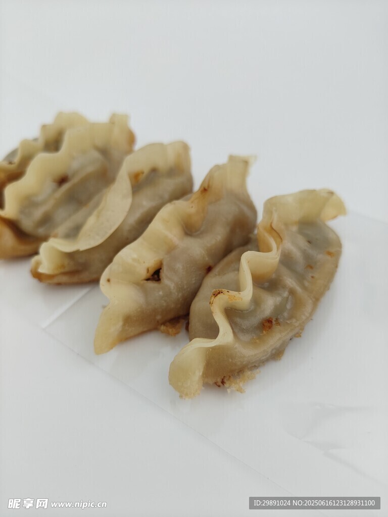 锅贴