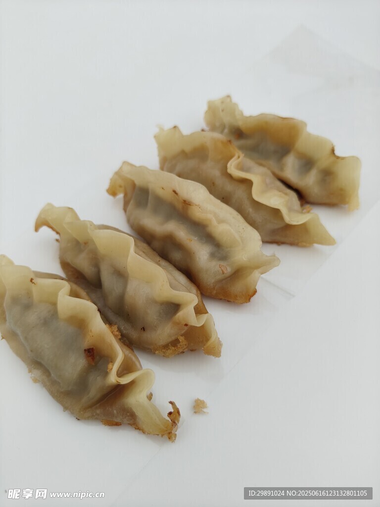 锅贴