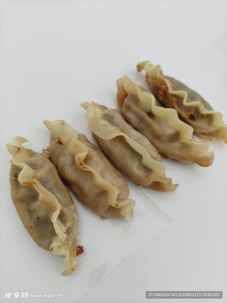 锅贴