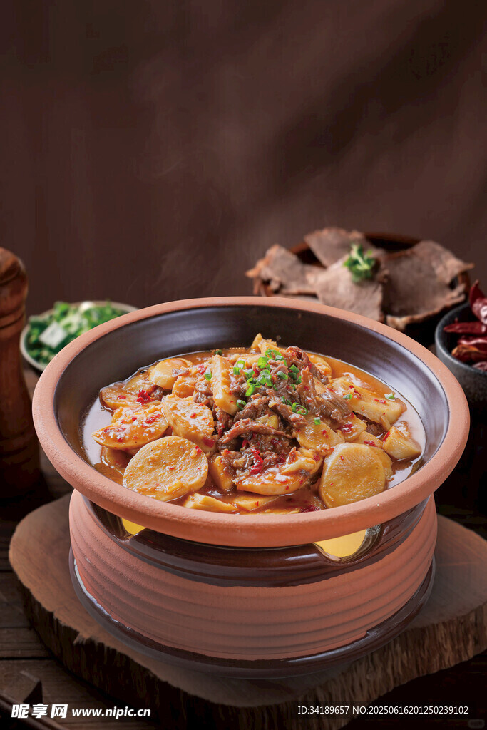 牛肉土豆煲