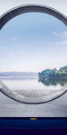 透过圆环看美丽湖景