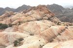壮丽多彩的岩石山峰景观