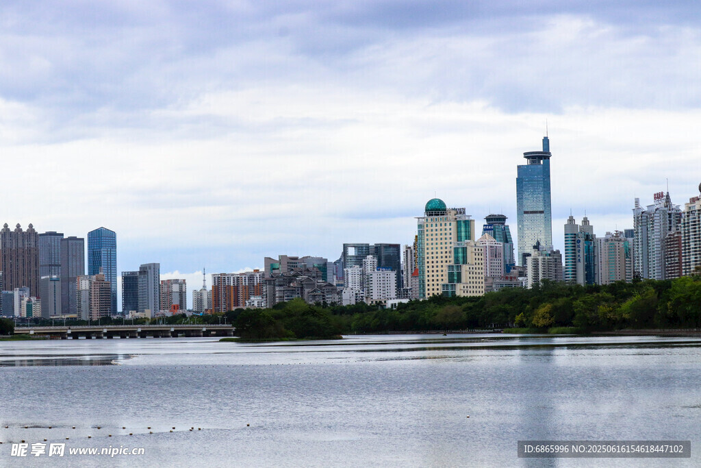 城市滨水风光