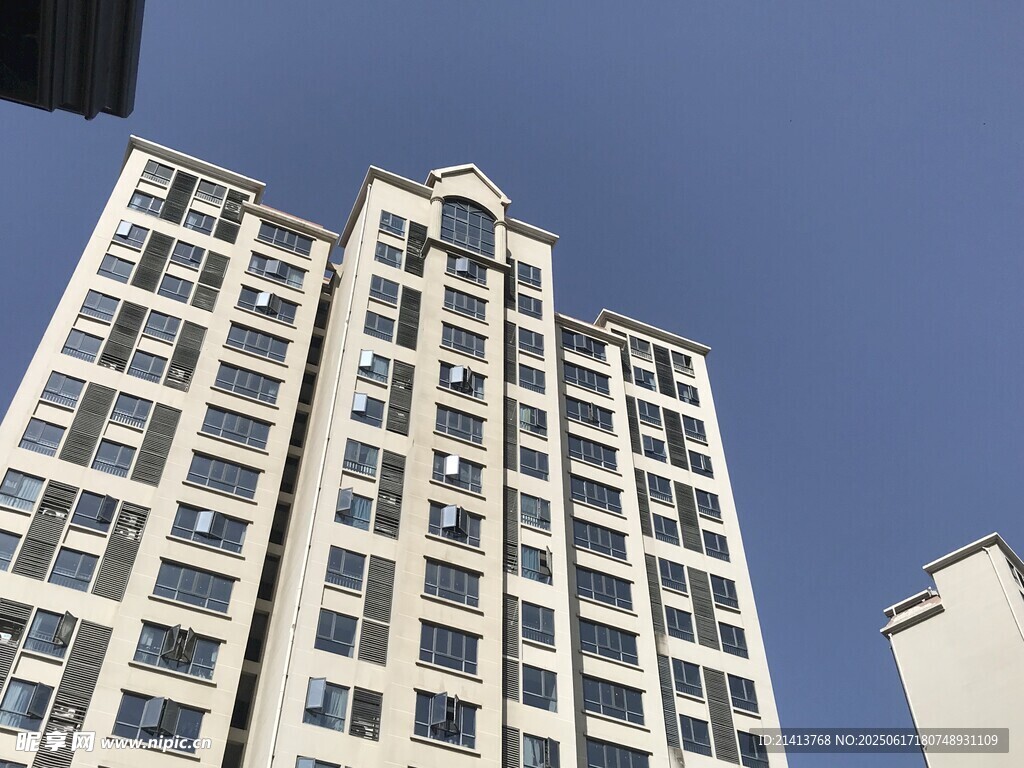 高层住宅楼外观