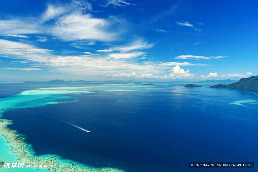 美丽海岛蓝色海洋景观
