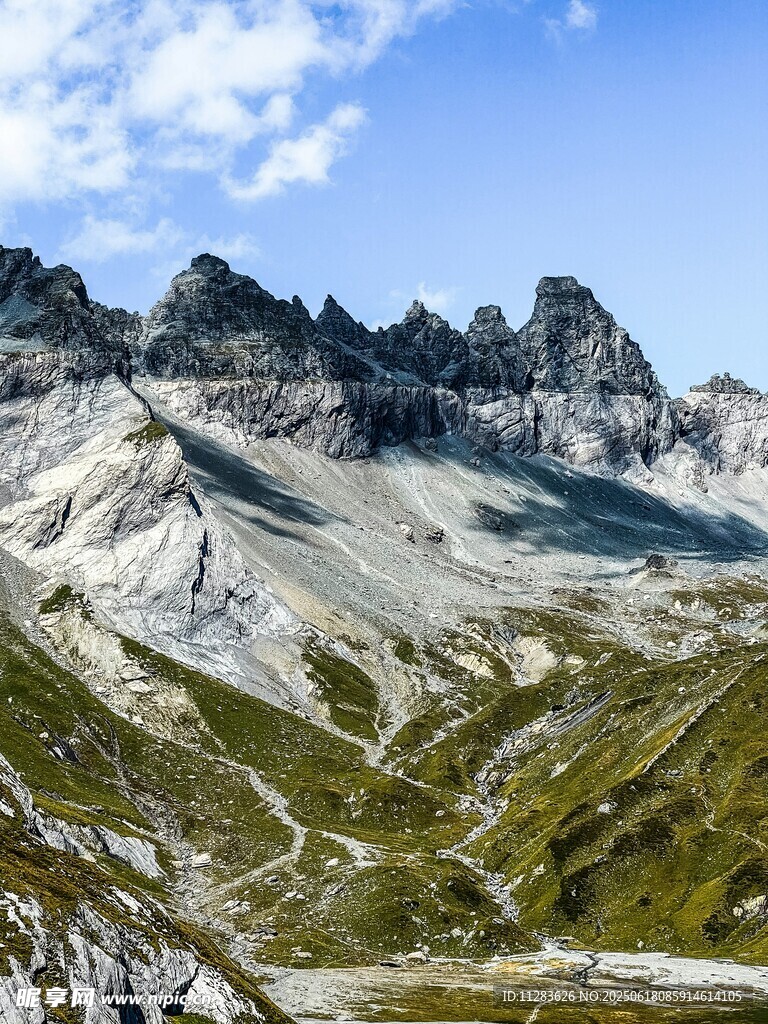 壮丽高山美景