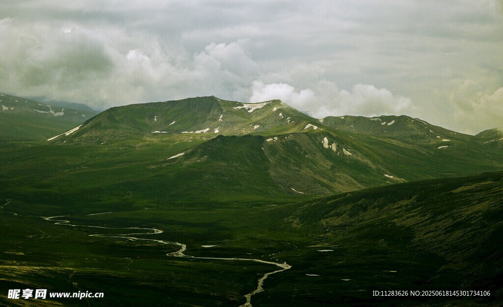 山间美景