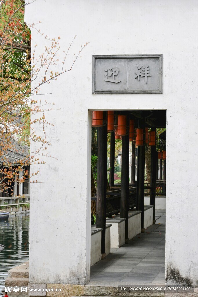 中式古建门洞景观