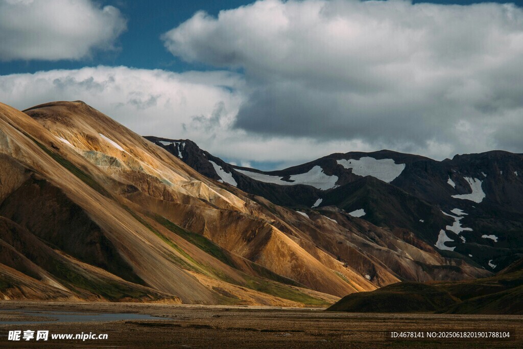 壮丽多彩的山间风景