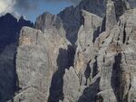 巍峨壮丽的高山景观