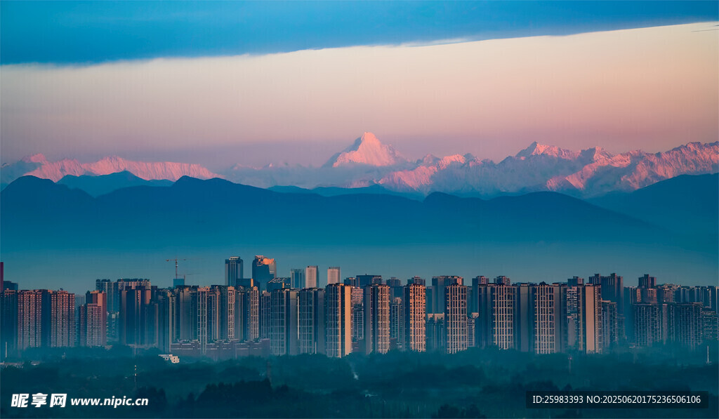 雪山城市