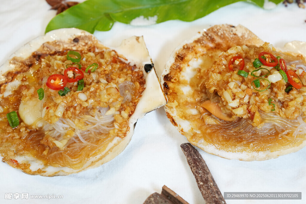 蒜蓉粉丝蒸扇贝