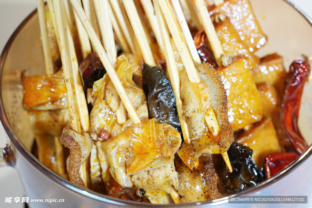 美味串串香诱人食材齐聚
