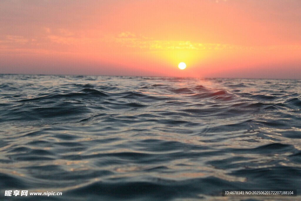海上日落美景