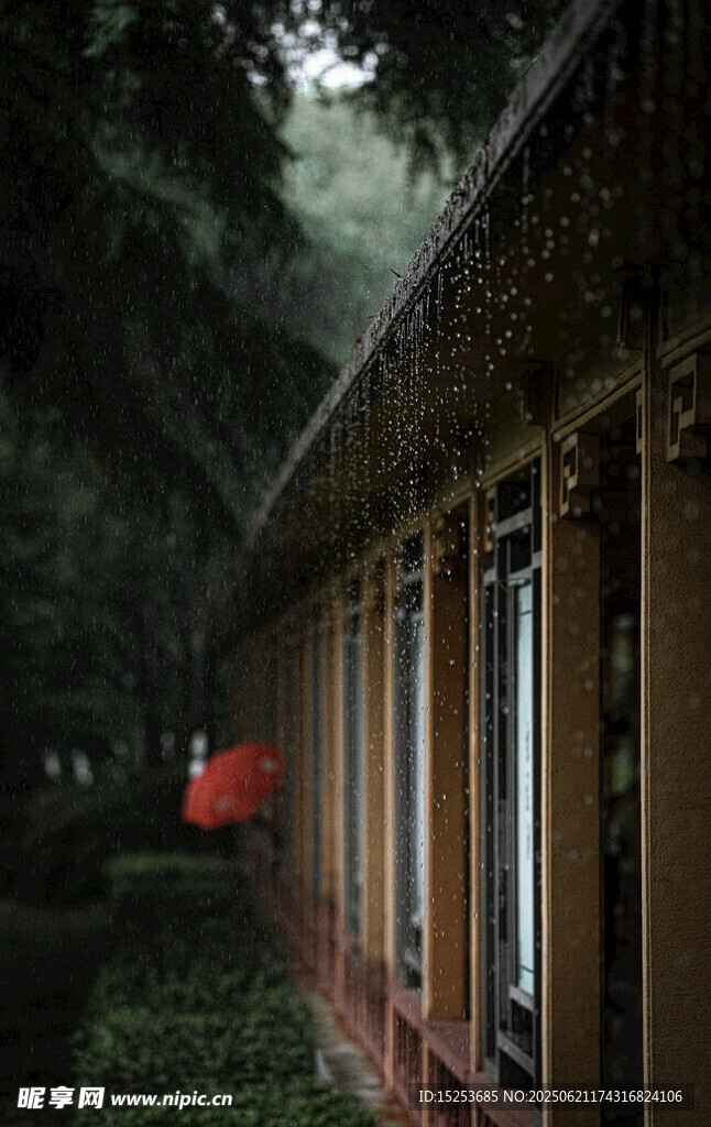 中式古建静谧庭院一角
