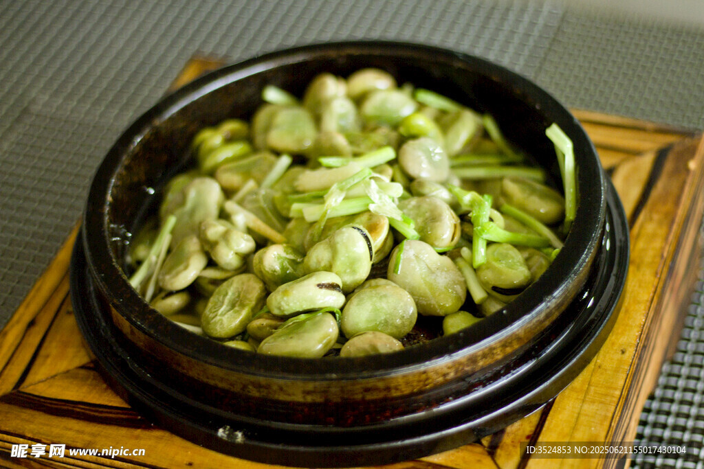 炒蚕豆 