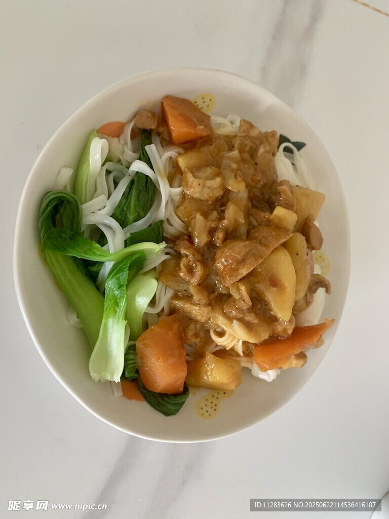 蔬菜拌面