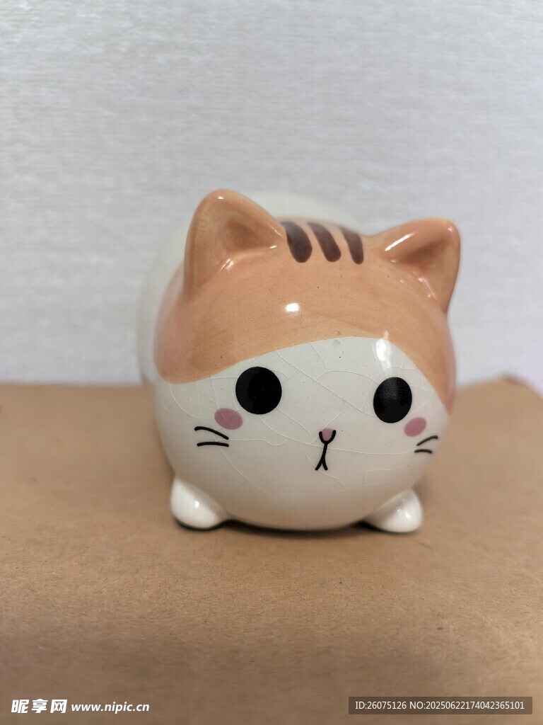 可爱猫咪陶瓷摆件