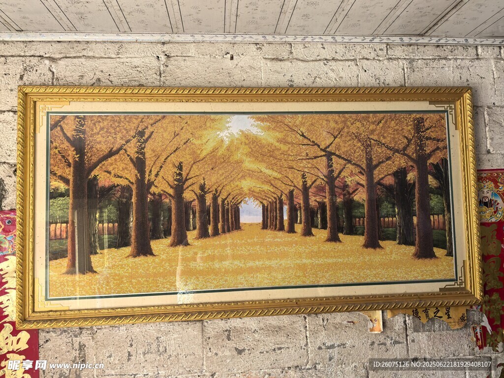 金色林荫道挂画