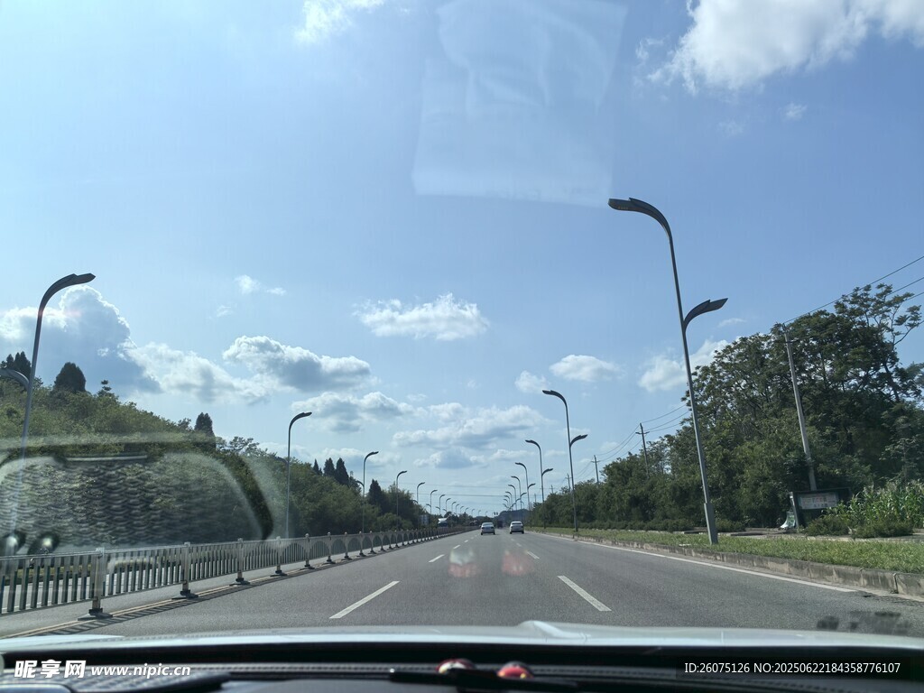 公路行车视野