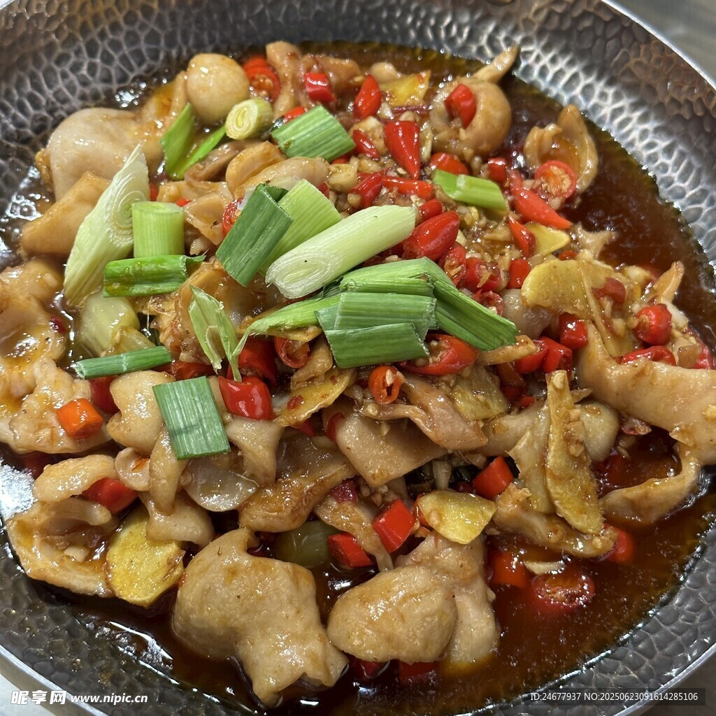 香辣可口的爆炒肥肠