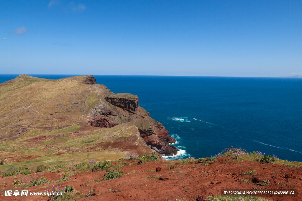 海岸悬崖美景
