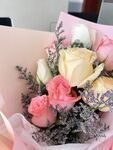 多彩鲜花花束