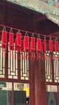 中式建筑挂红灯笼