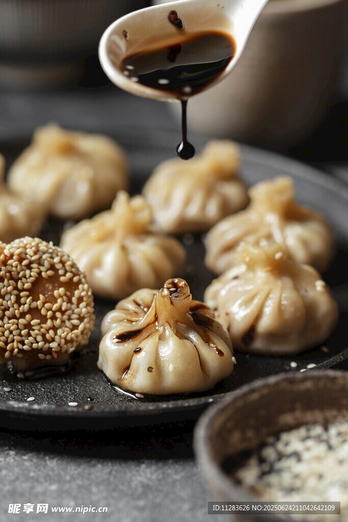 鲜香小笼包