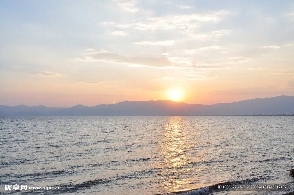 海上日出美景