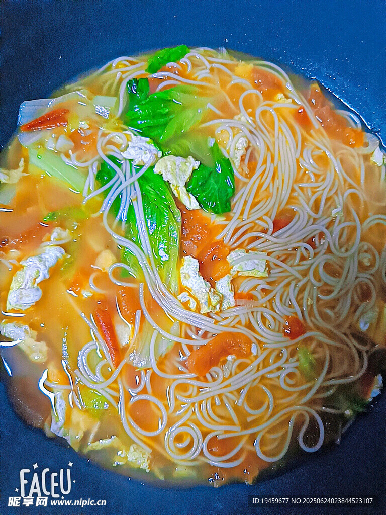 西红柿鸡蛋汤面