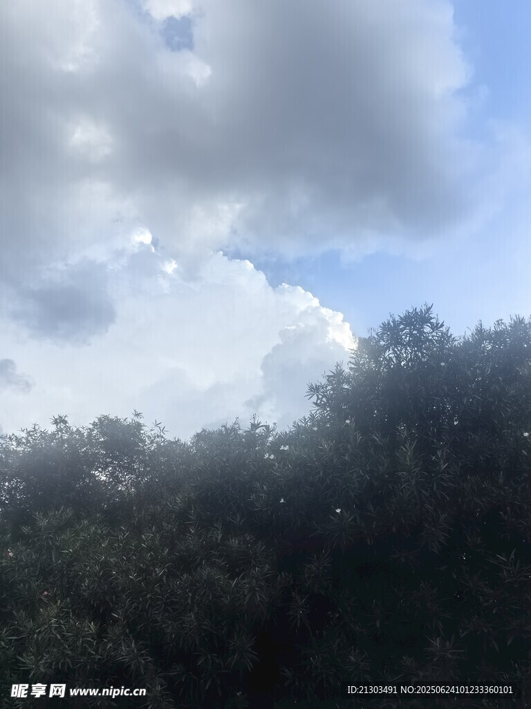 天空
