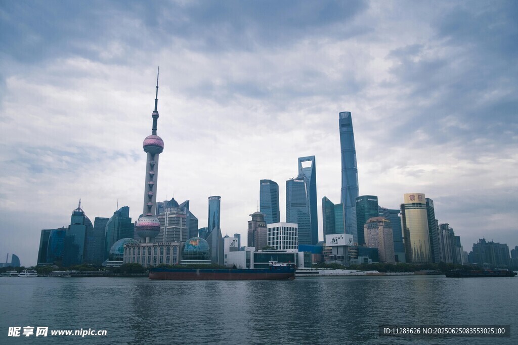 上海外滩城市天际线景观