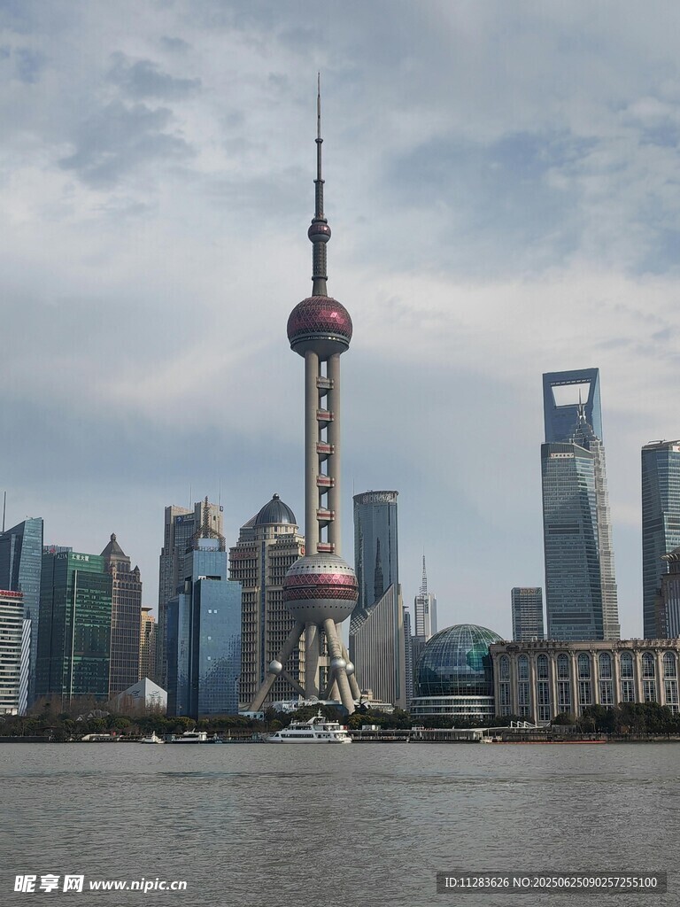 上海外滩东方明珠城市景观