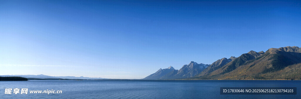 壮丽山水湖景风光图