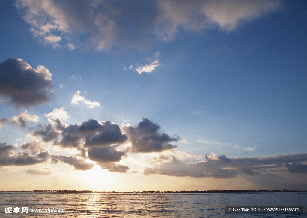 海上日落美景