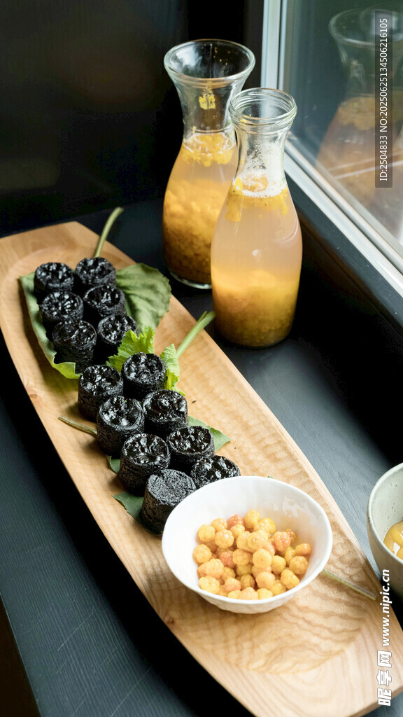 精致果盘配饮品