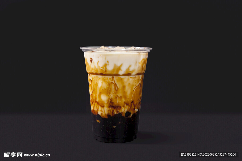 饮品黑糖鲜奶