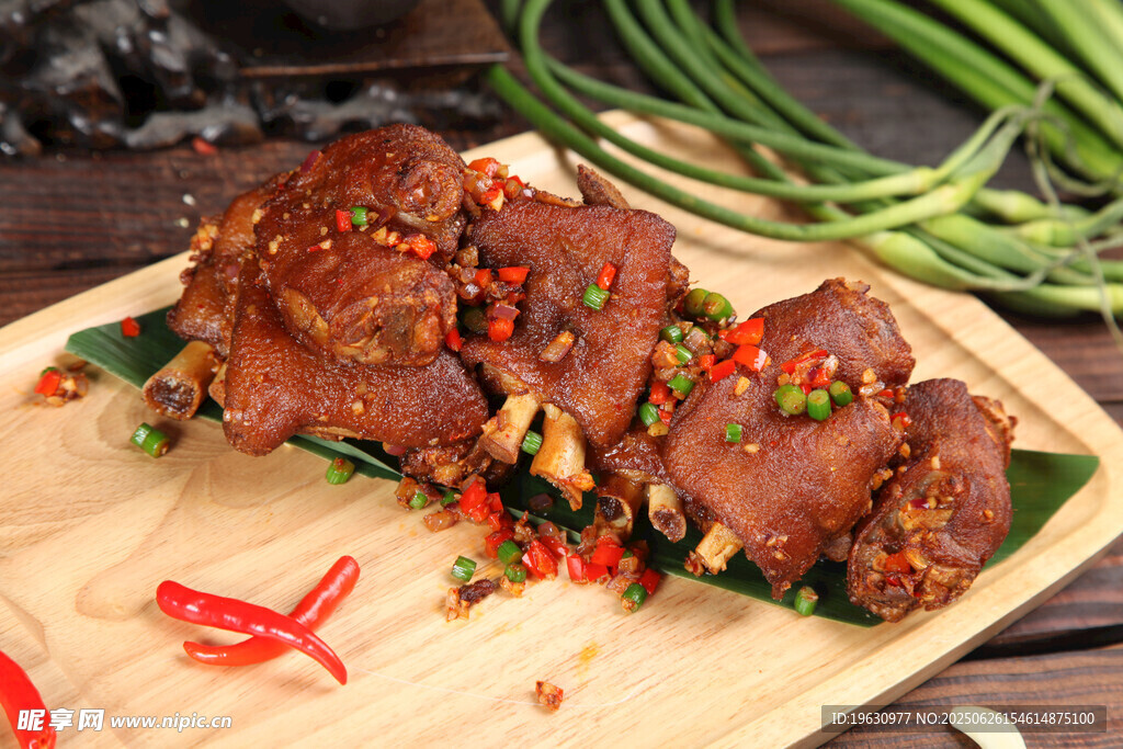美食香辣猪肉