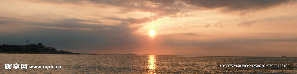 海上日落美景