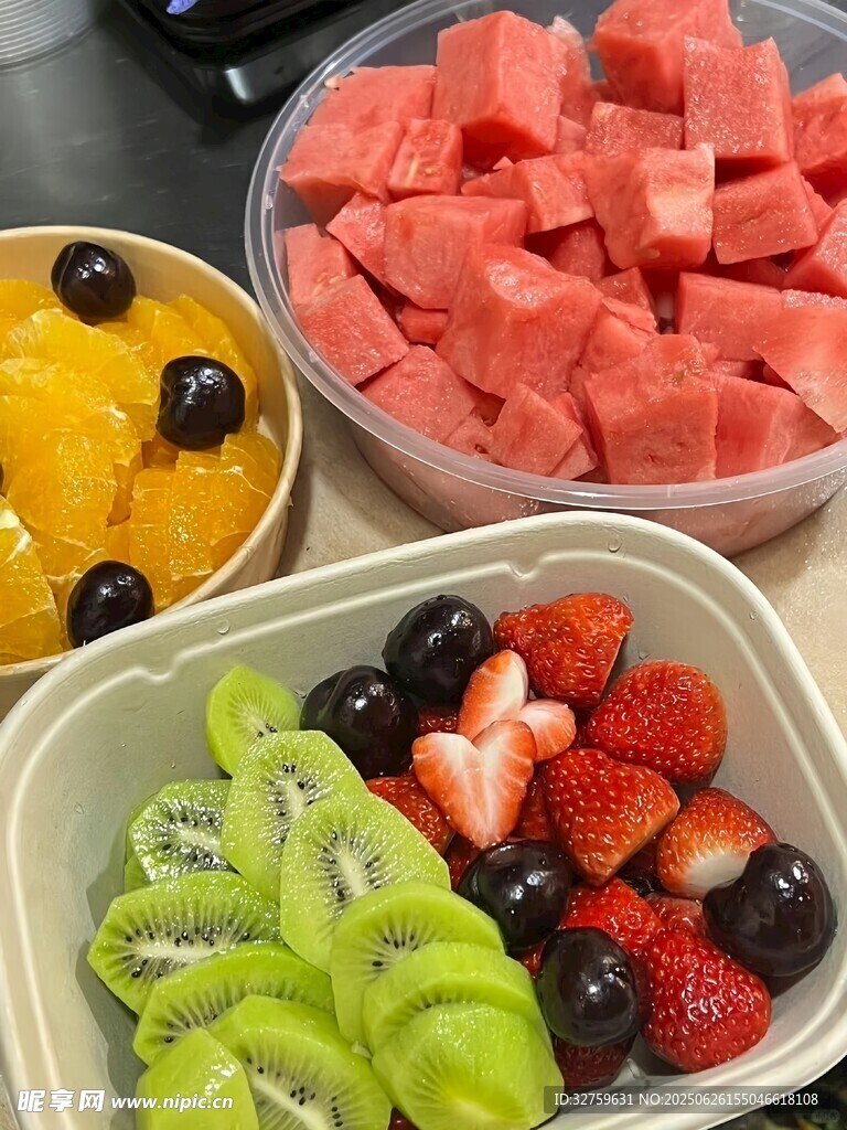 缤纷水果拼盘美味又健康