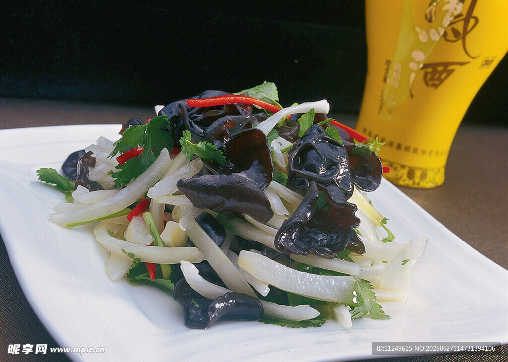 洋葱木耳
