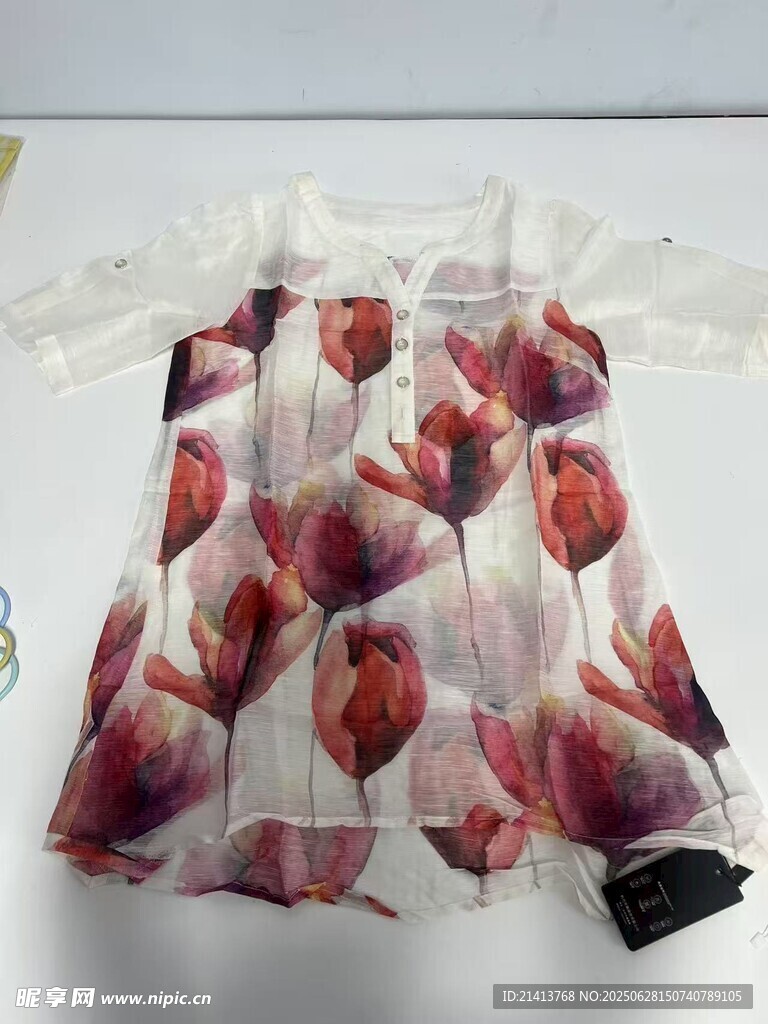 印花透明上衣展示