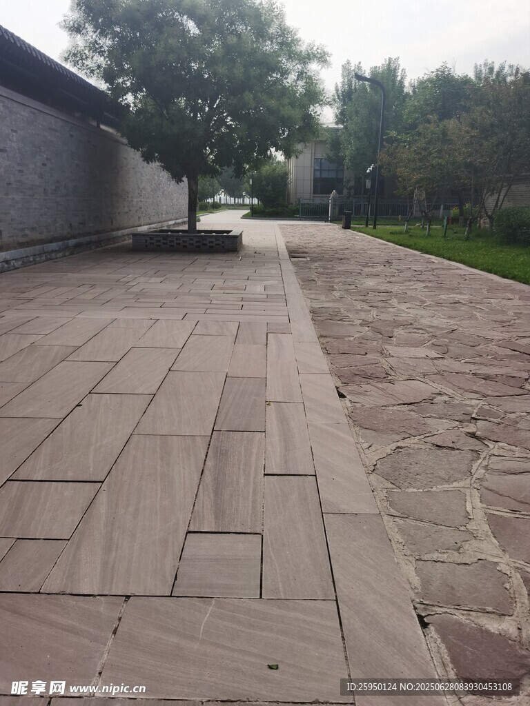 户外石砌地面景观