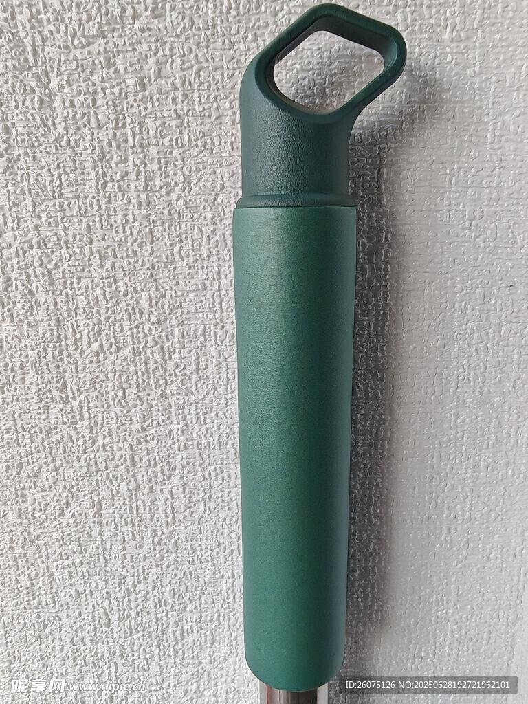 绿色塑料把手